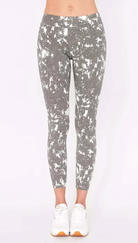 Distressed Yoga Pant In Heather Grey